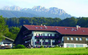 Hotel Seiseralm und Hof Seiserhof Gaststätte Betriebs GmbH Bernau am Chiemsee