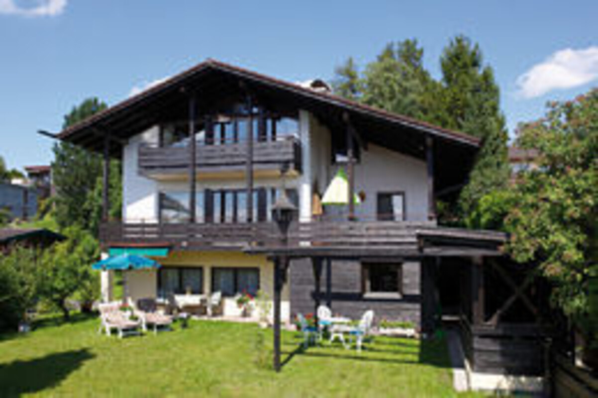 Bild-1 Haus Norbisrath mit eigener Garage in Bad Endorf