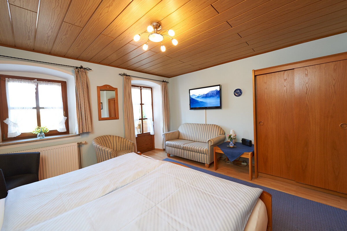 Unterkünfte, Zimmer, Ferienwohnungen am Chiemsee im Chiemgau